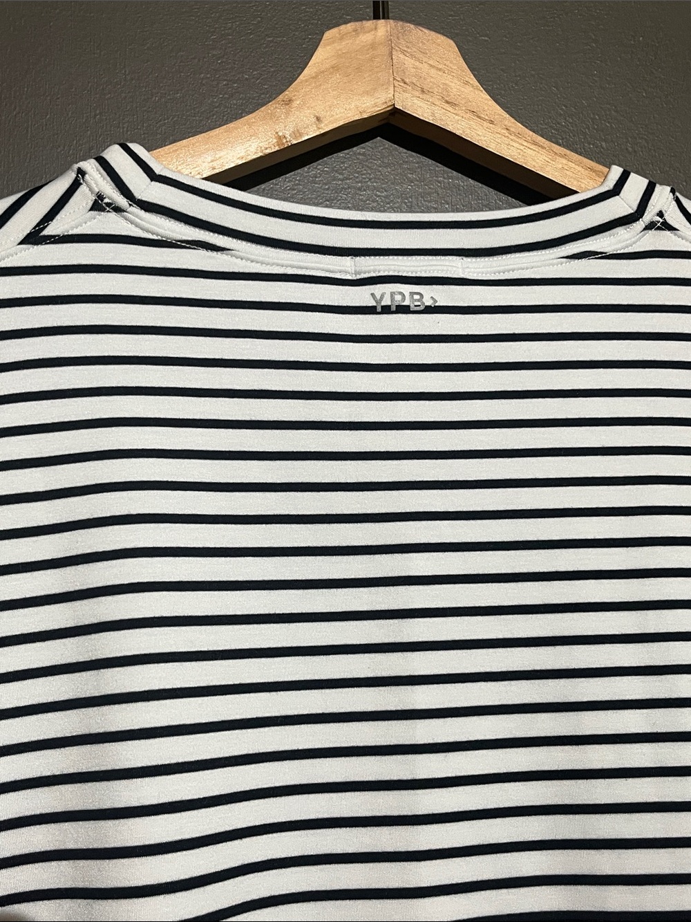 Abercrombie & Fitch YPB NeoKNIT Crew Sweatshirt NWT - Picture 9 of 11